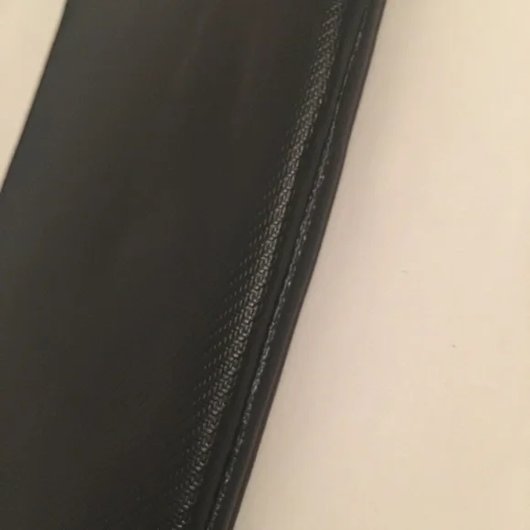 Ipsy October 2021 Glam Bag make-up zipper bag - Picture 3 of 6